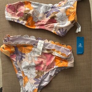 Cupshe Floral Bikini Set with Ruffle Detail
